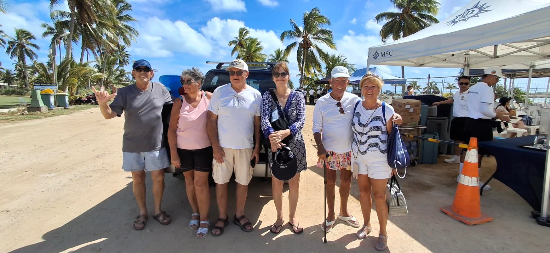 Guests arriving for a Mona's Water Taxi lagoon trip